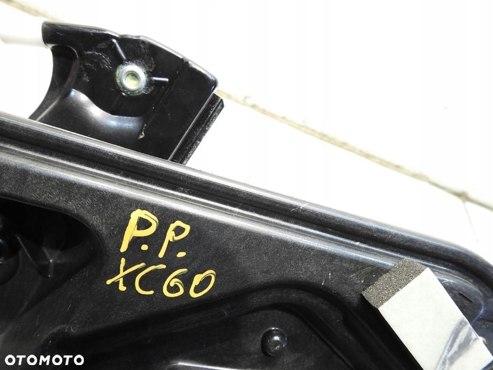 MECHANIZM PODNOŚNIK SZYBY PRAWY PRZÓD VOLVO XC60 I 30753328 - 2