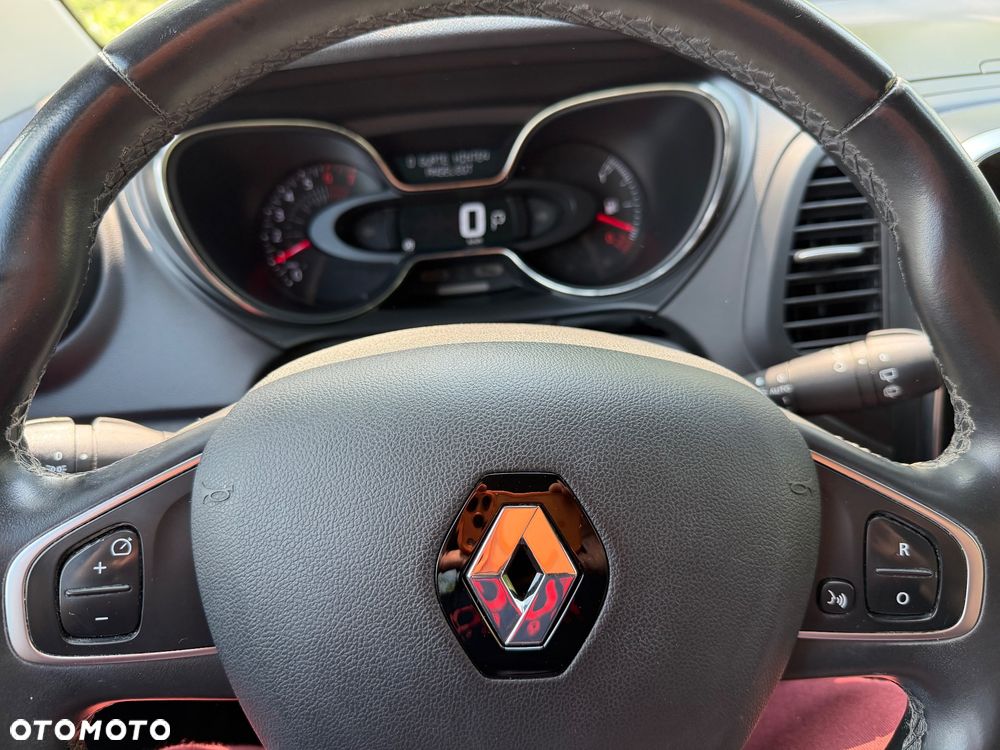 Renault Captur - 19