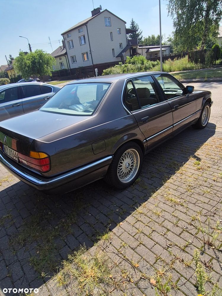 BMW Seria 7 730i - 19