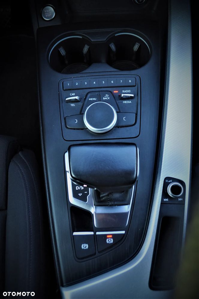 Audi A4 Avant 2.0 TFSI ultra S tronic design - 22