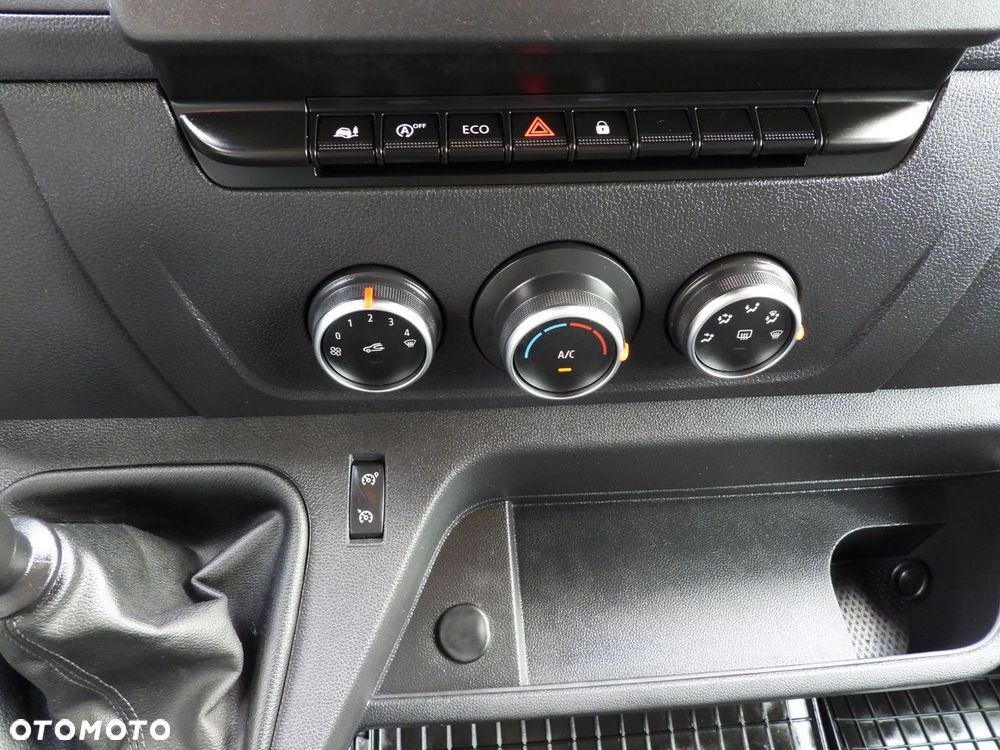 Renault MASTER PLANDEKA 10 PALET WEBASTO TEMPOMAT LEDY PNEUMATYKA KLIMATYZACJA  165KM - 33