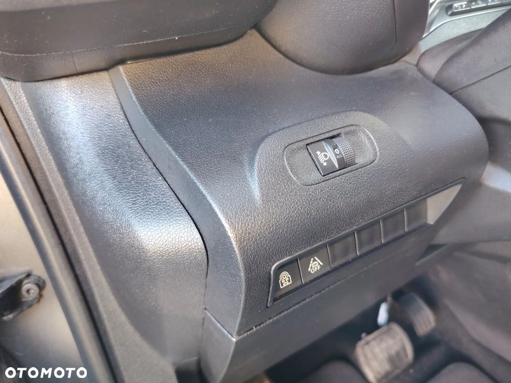 Toyota Proace City Verso 1.2 D-4T Family - 25