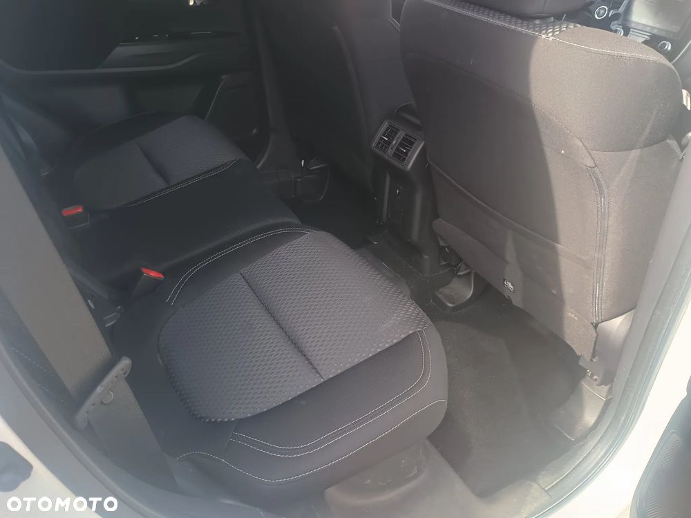 Mitsubishi Outlander - 15