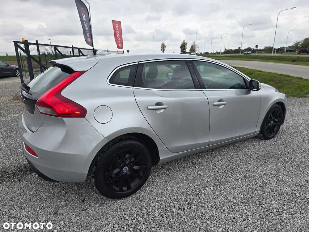 Volvo V40 D2 Kinetic - 9