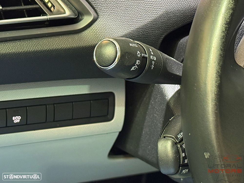 Peugeot 308 SW 1.6 e-HDi Allure - 23