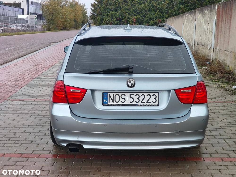 BMW Seria 3 318d - 4