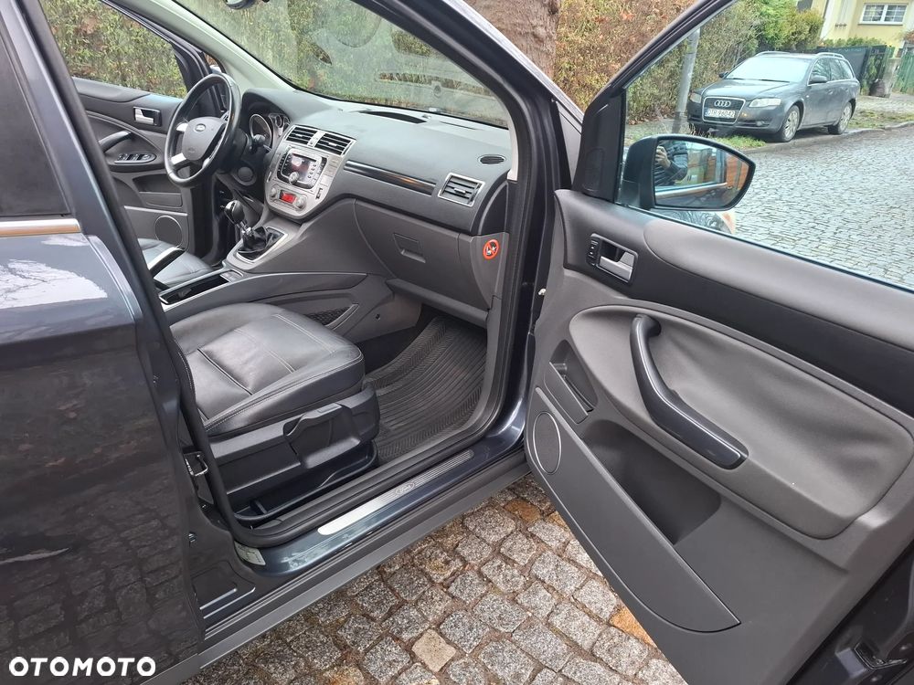 Ford Kuga 2.5 4x4 Titanium - 16