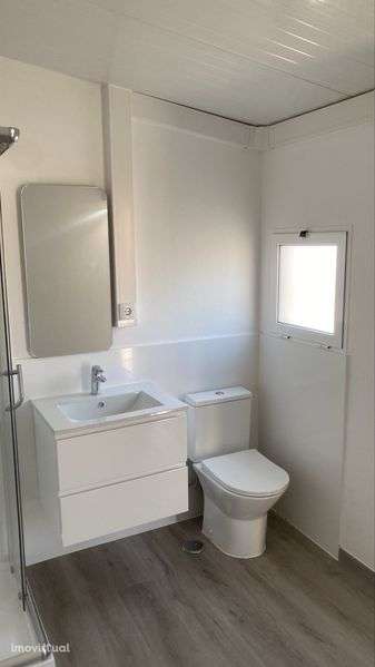 Estudio com casa banho - Grande imagem: 3/4