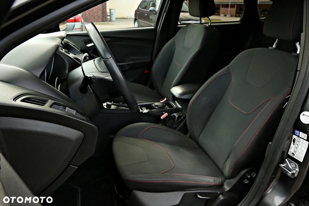 Ford Focus 1.0 EcoBoost Start-Stopp-System ST-LINE X - 20