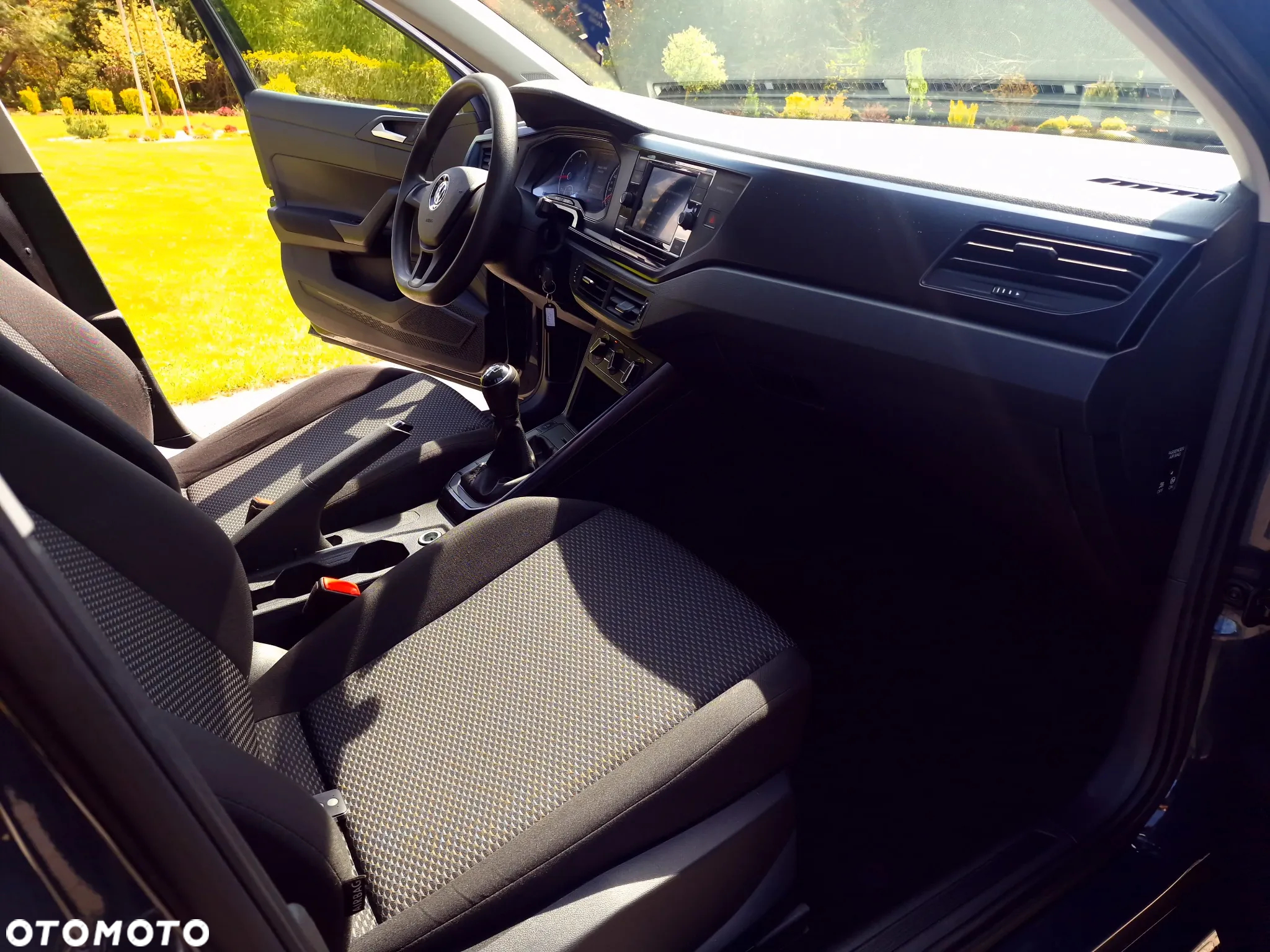 Volkswagen Polo 1.6 TDI SCR Trendline - 27
