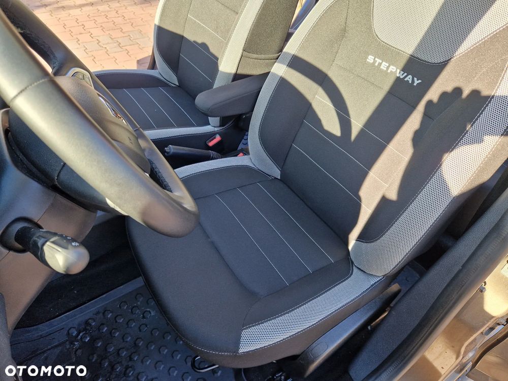 Dacia Sandero Stepway 1.0 TCe Laureate S&S - 23