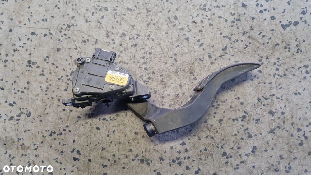 AUDI A4 B6 POTENCJOMETR GAZU 8E1723523G