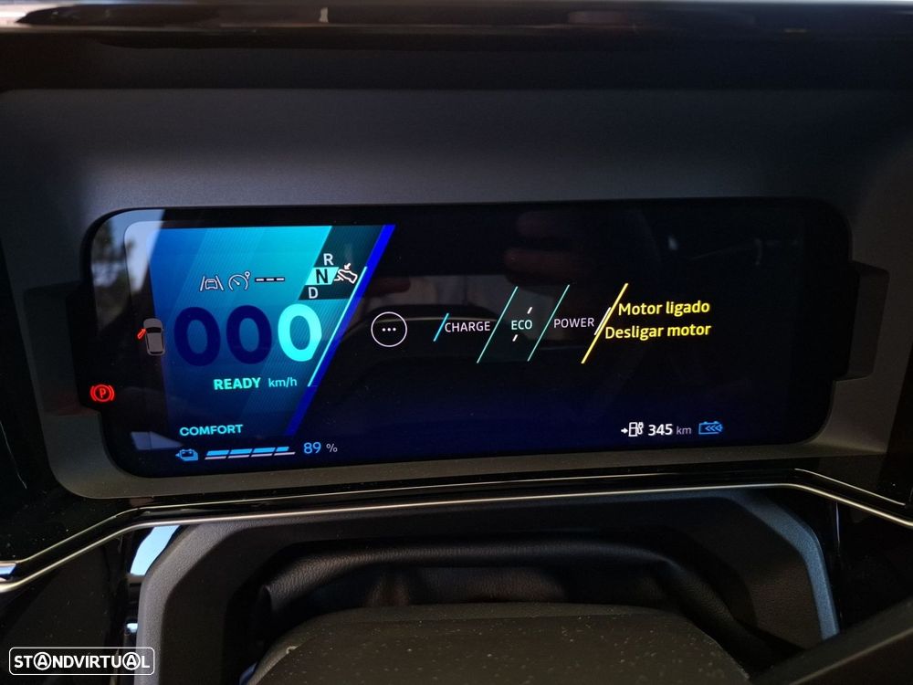 Renault 4 E-Tech 52 kWh Iconic Autonomia Conforto - 14