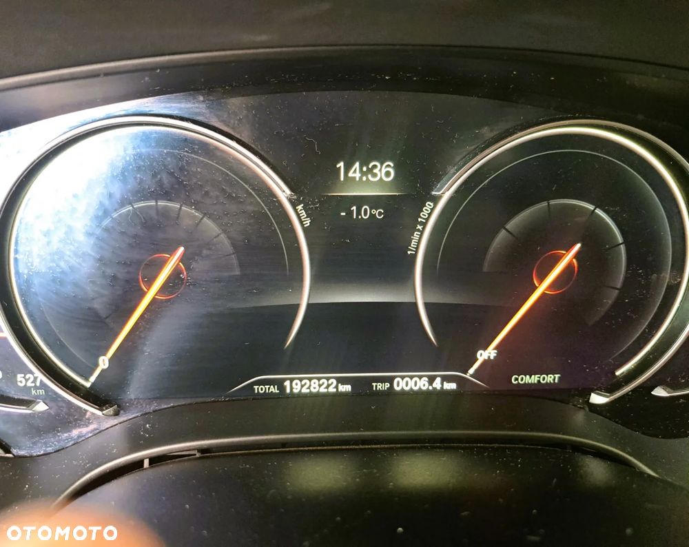 BMW Seria 5 540d xDrive - 12