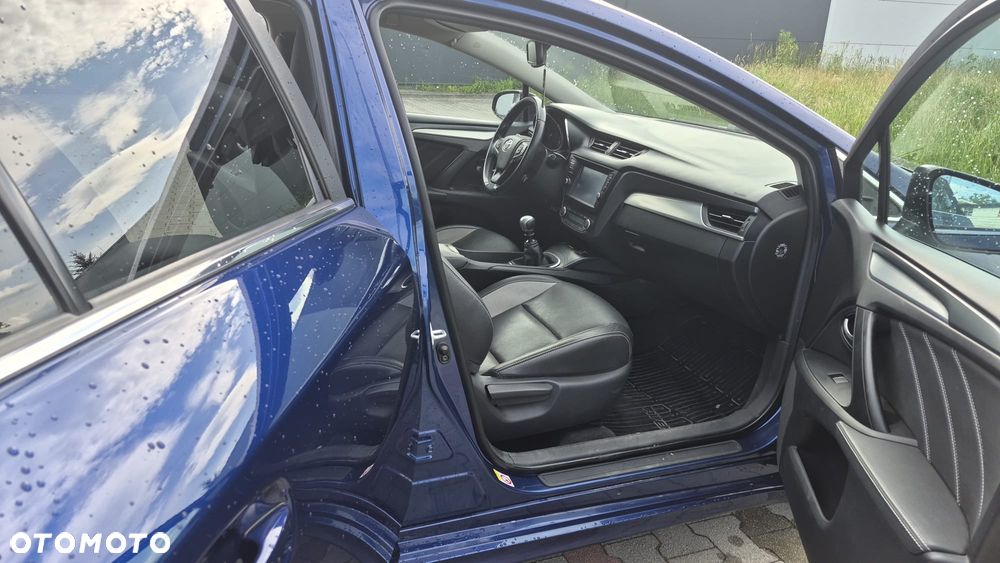 Toyota Avensis 2.0 D-4D Prestige - 7