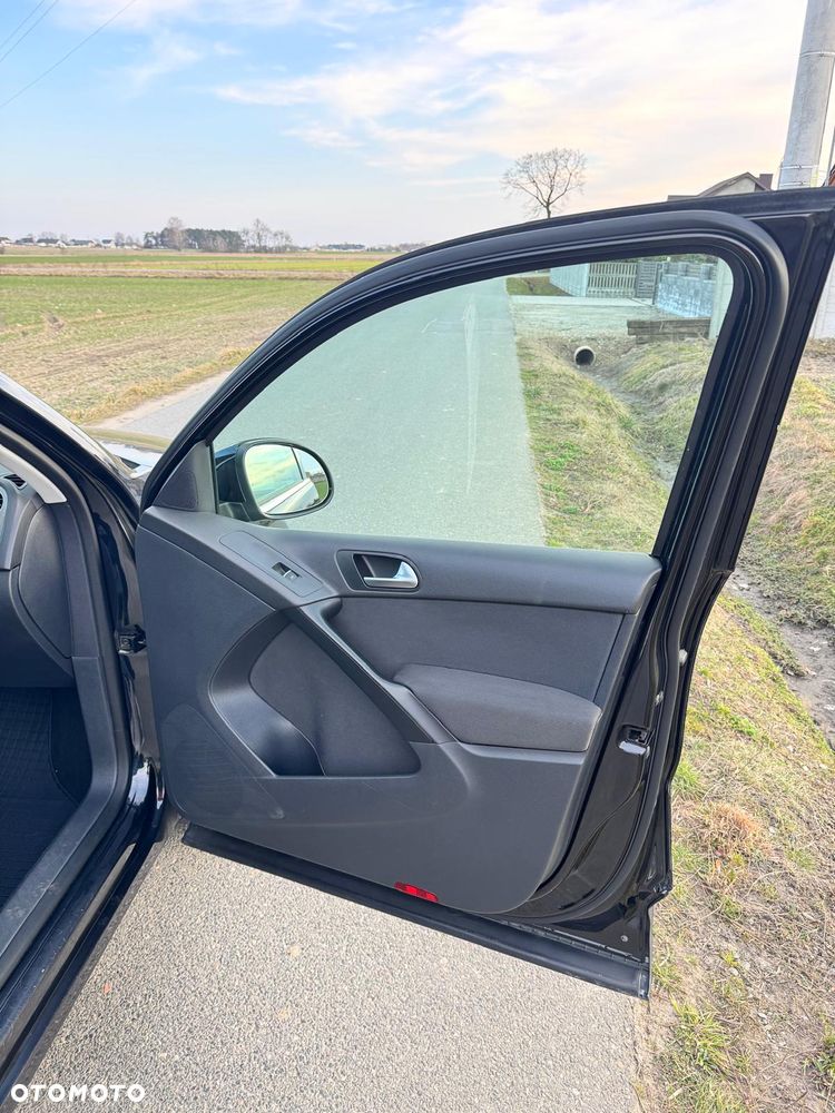 Volkswagen Tiguan 2.0 TDI DPF 4Motion Sport & Style - 17