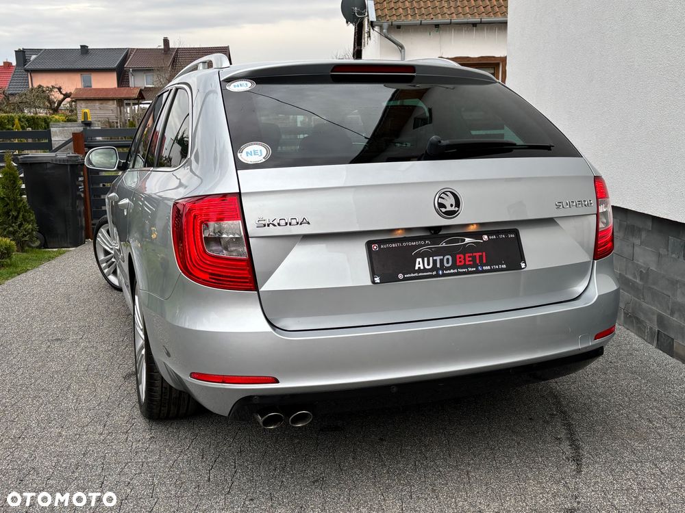 Skoda Superb 2.0 TDI Green tec DSG Elegance - 16