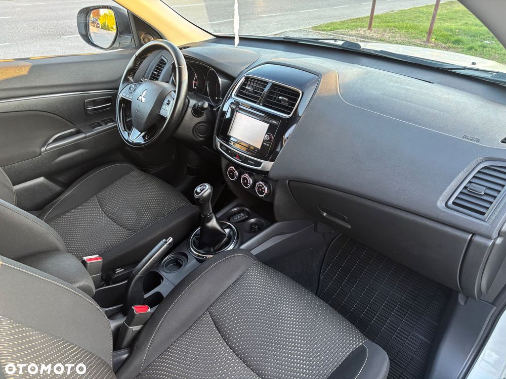 Mitsubishi ASX - 11