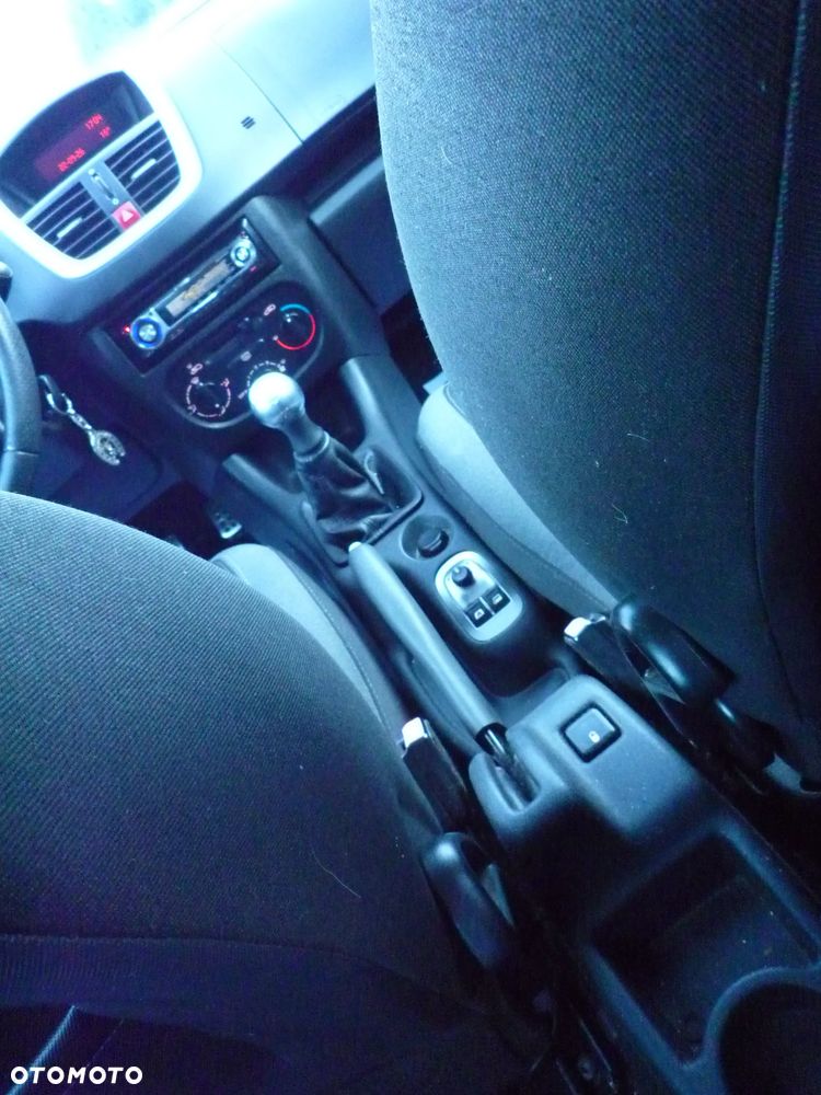 Peugeot 206 plus 60 - 24