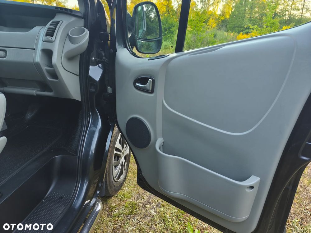 Opel VIVARO - 24