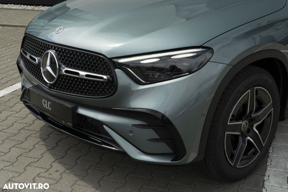 Mercedes-Benz GLC - 30