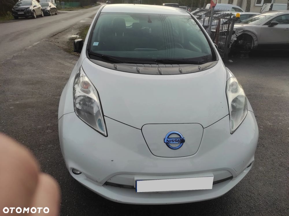 Nissan Leaf 24 kWh (ohne Batterie) Visia + - 2