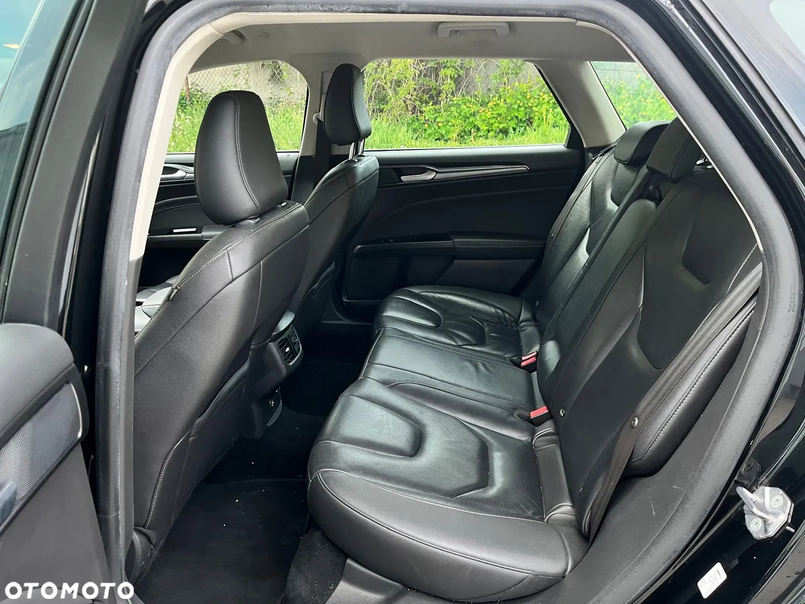 Ford Mondeo 2.0 Hybrid Titanium - 11