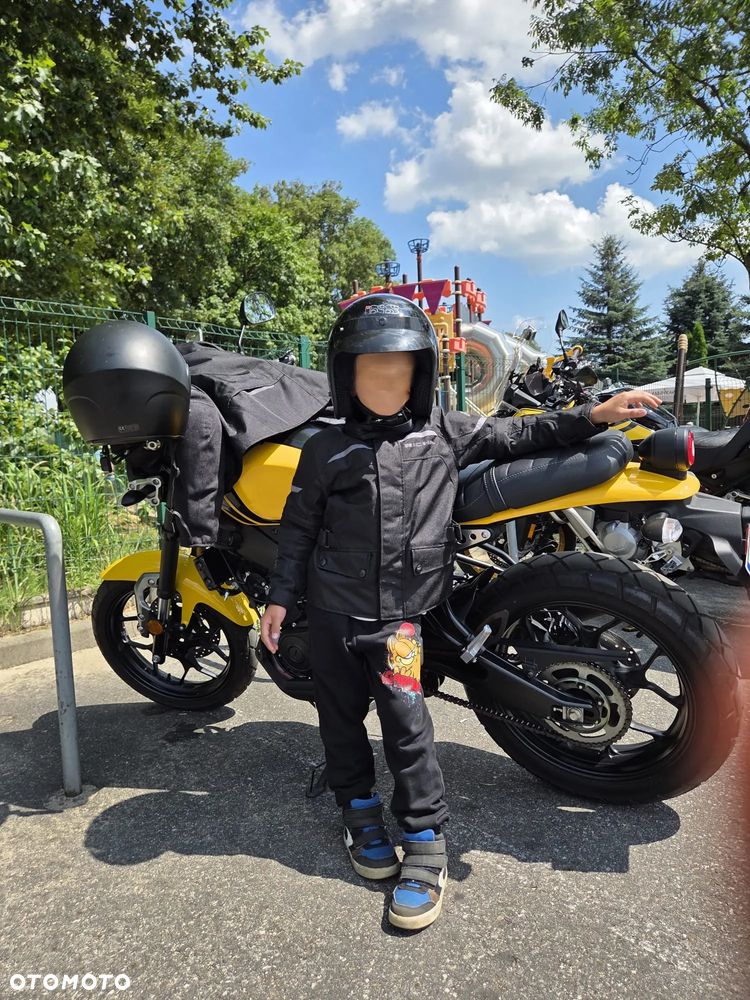 Yamaha XSR - 26