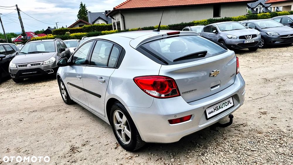 Chevrolet Cruze 1.6 - 19