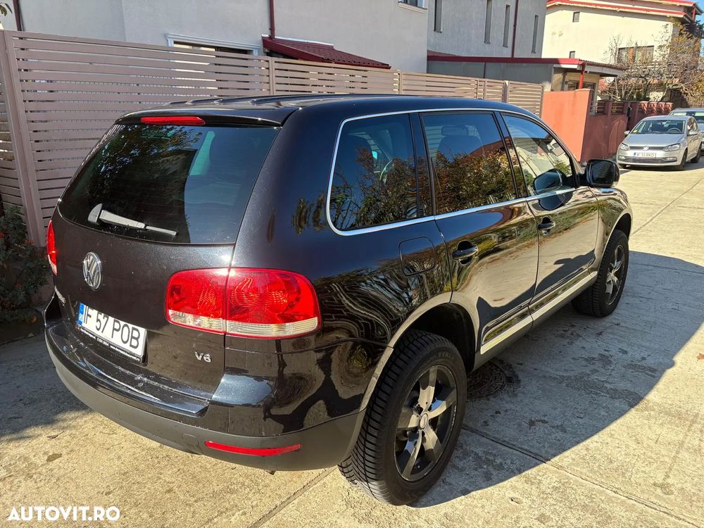 Volkswagen Touareg - 1