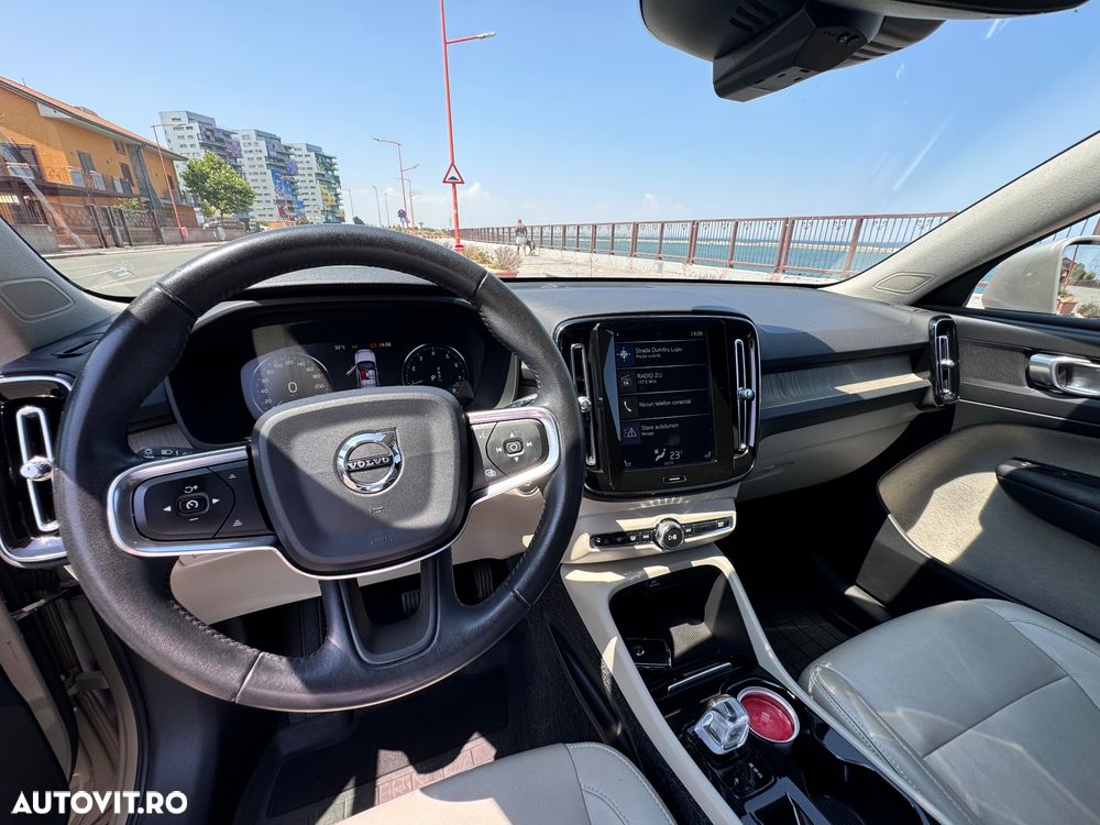 Volvo XC 40 T4 AWD Inscription - 8