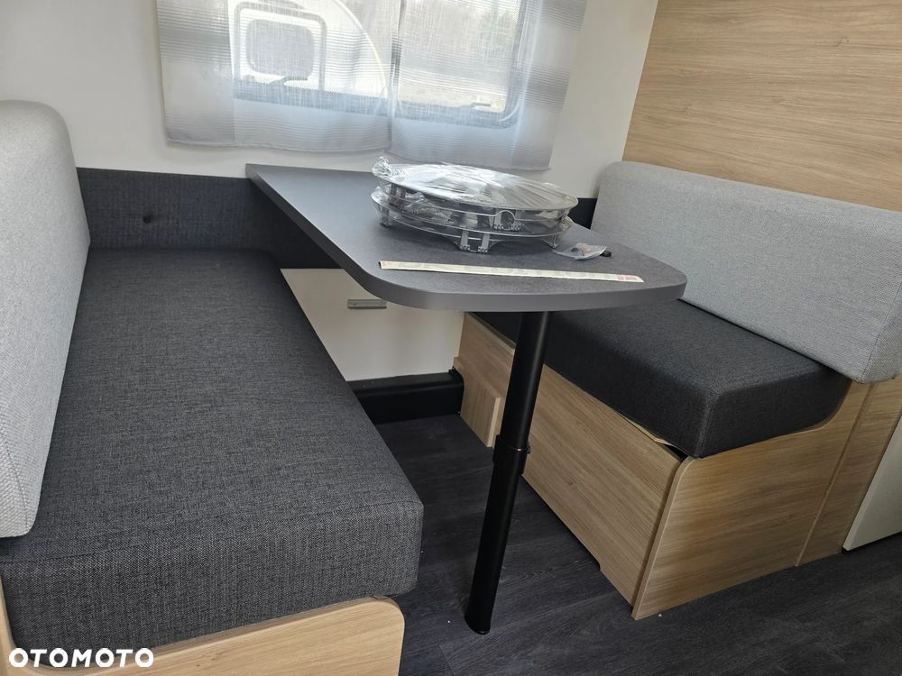 Caravelair 426 alba 1150dmc 3 sypialnie PIĘTRUS hobby adria knaus - 6