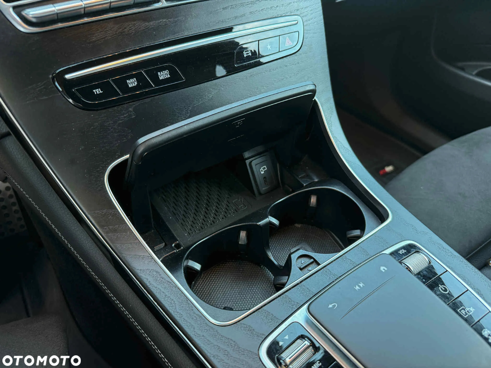Mercedes-Benz GLC - 25