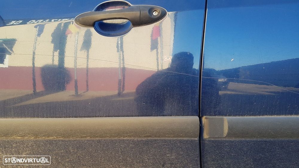 PORTA FRONTAL ESQUERDA FORD FOCUS 2004 - 2