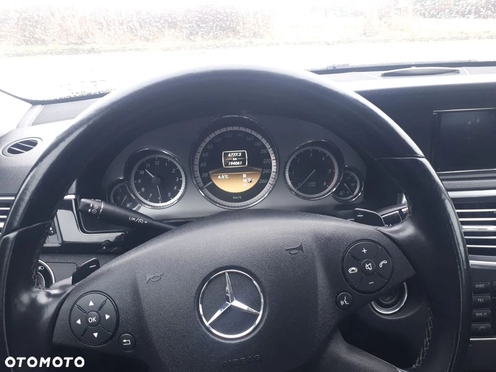 Mercedes-Benz Klasa E 220 CDI Automatik Avantgarde - 18