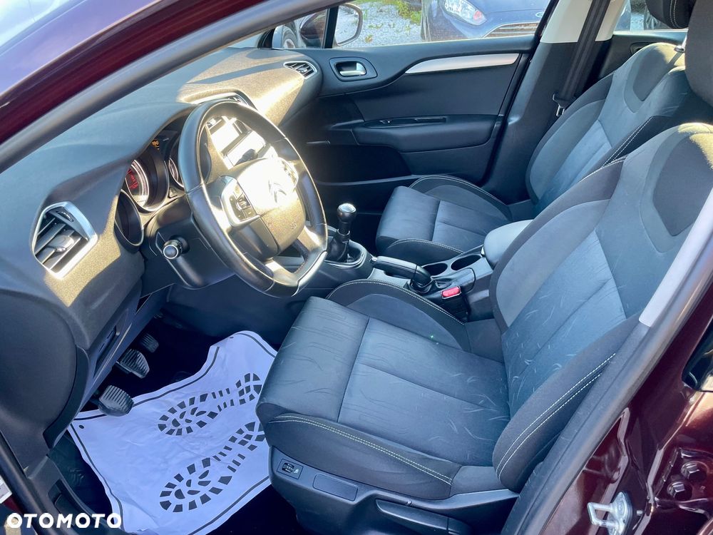 Citroën C4 VTi 120 Exclusive - 29
