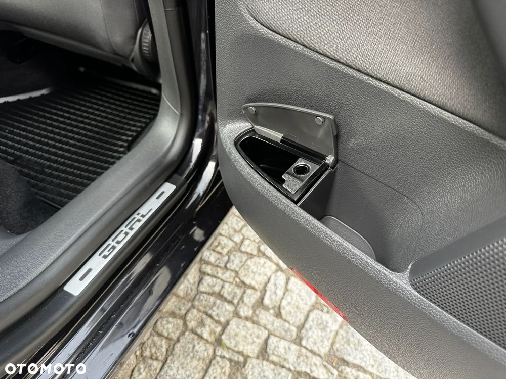 Volkswagen Golf 1.6 Goal - 35