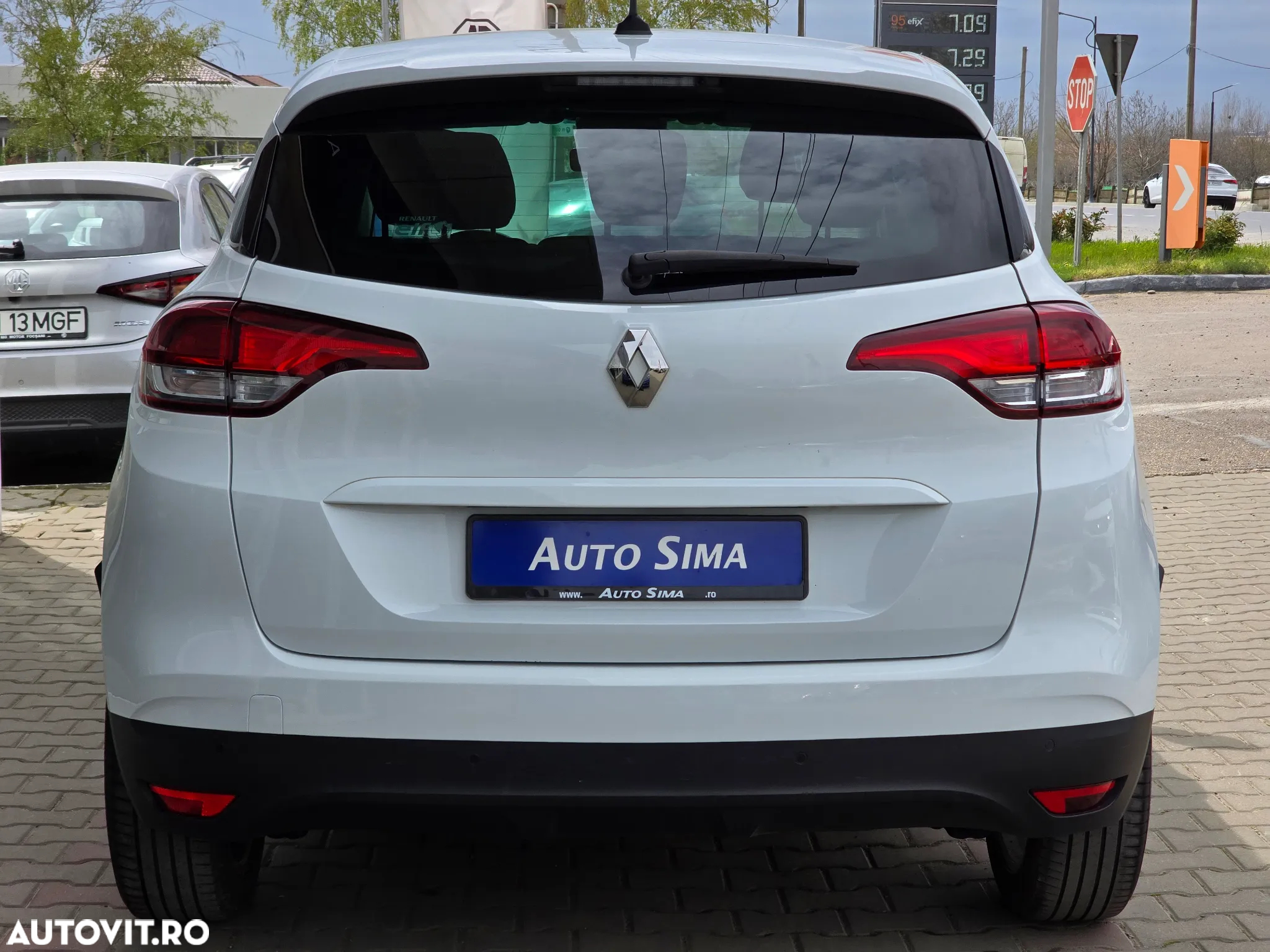 Renault Scenic BLUE dCi 120 LIMITED - 6