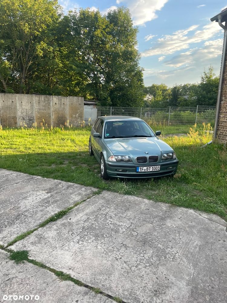 BMW Seria 3 - 1
