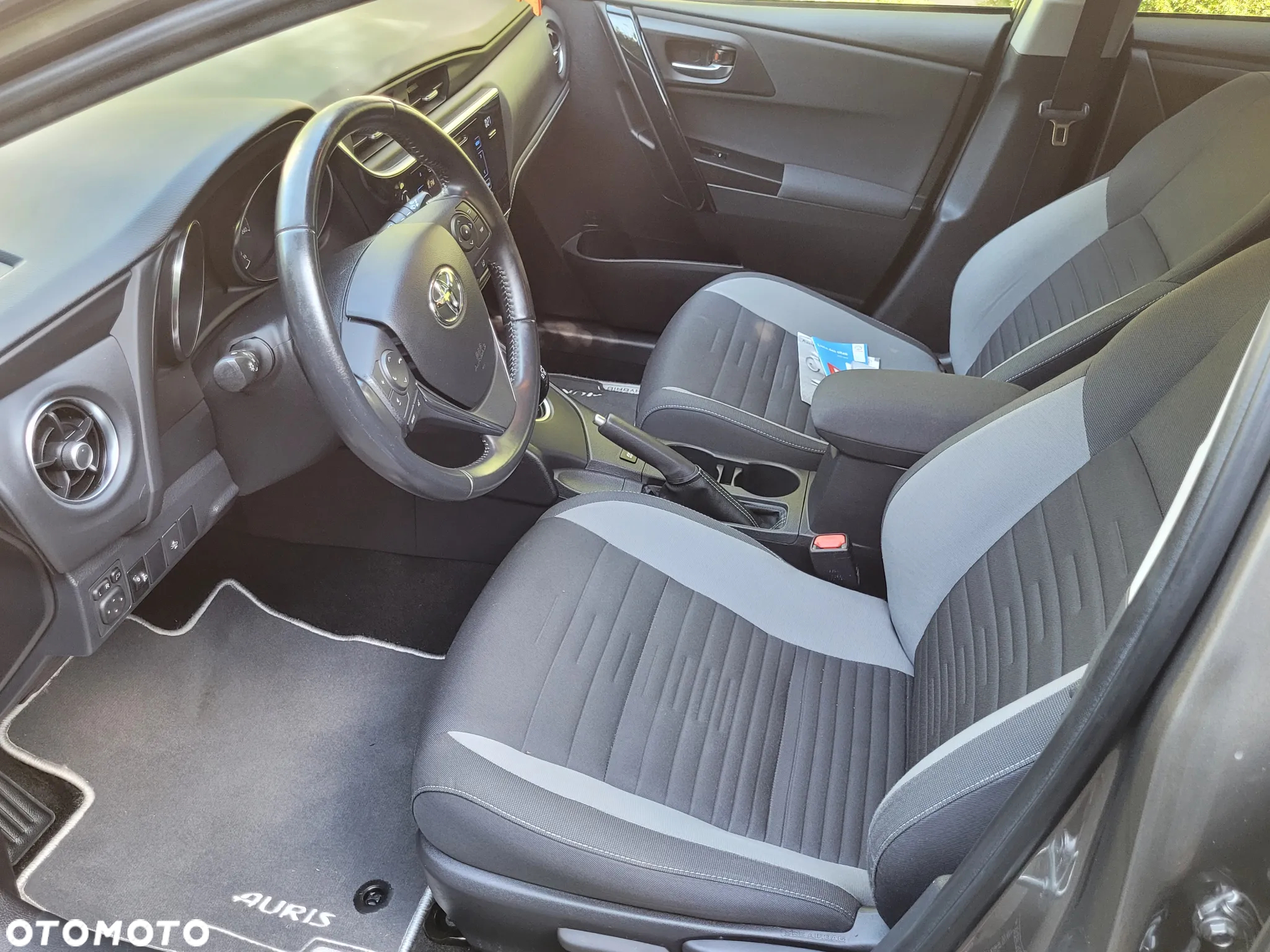 Toyota Auris 1.8 VVT-i Hybrid Automatik Life - 11