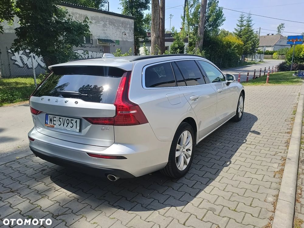 Volvo V60 D4 Momentum Pro - 3