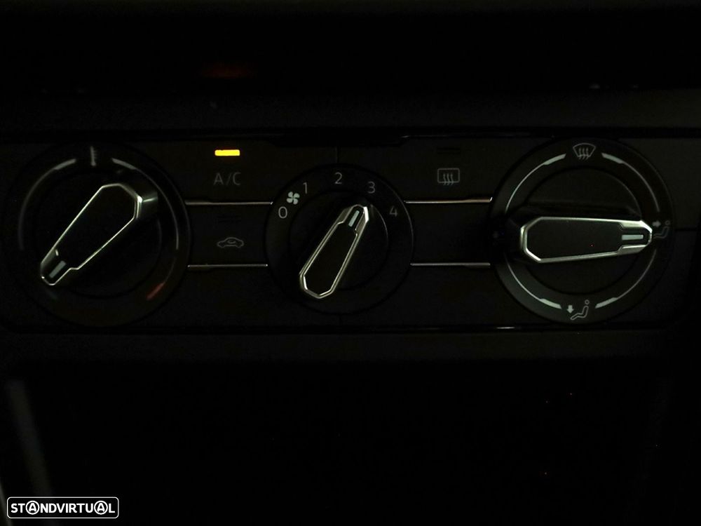 VW Taigo 1.0 TSI Urban - 13