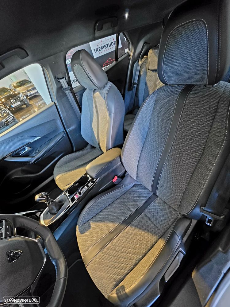 Peugeot 2008 1.2 PureTech Allure - 13