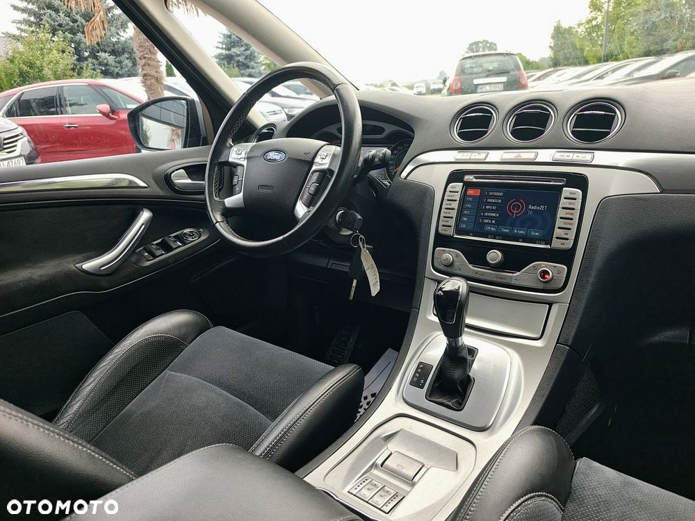 Ford S-Max 2.3 Titanium - 23