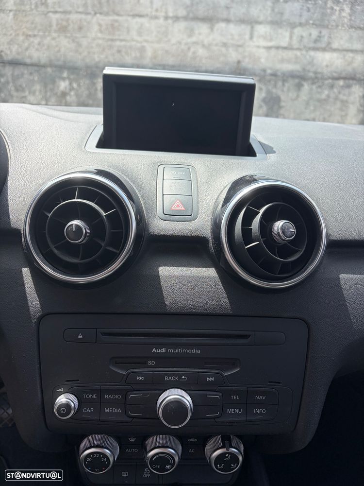 Audi A1 1.2 TFSI Sport - 13