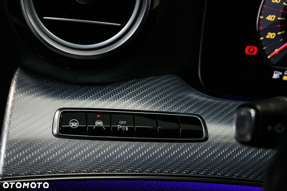 Mercedes-Benz Klasa E - 12