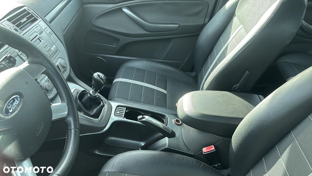 Ford Kuga 2.0 TDCi Individual - 9