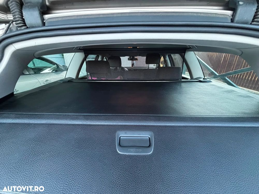 VOLKSWAGEN Passat 2011 — imagine 6