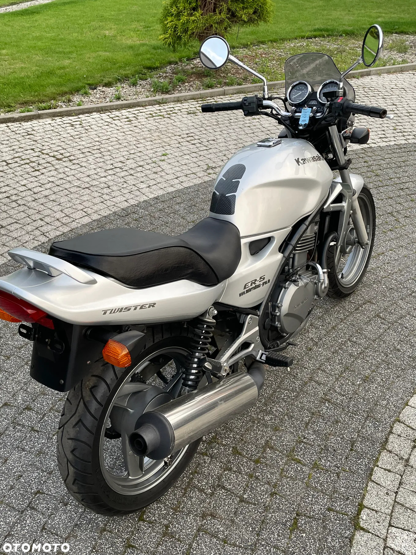 Kawasaki ER - 13