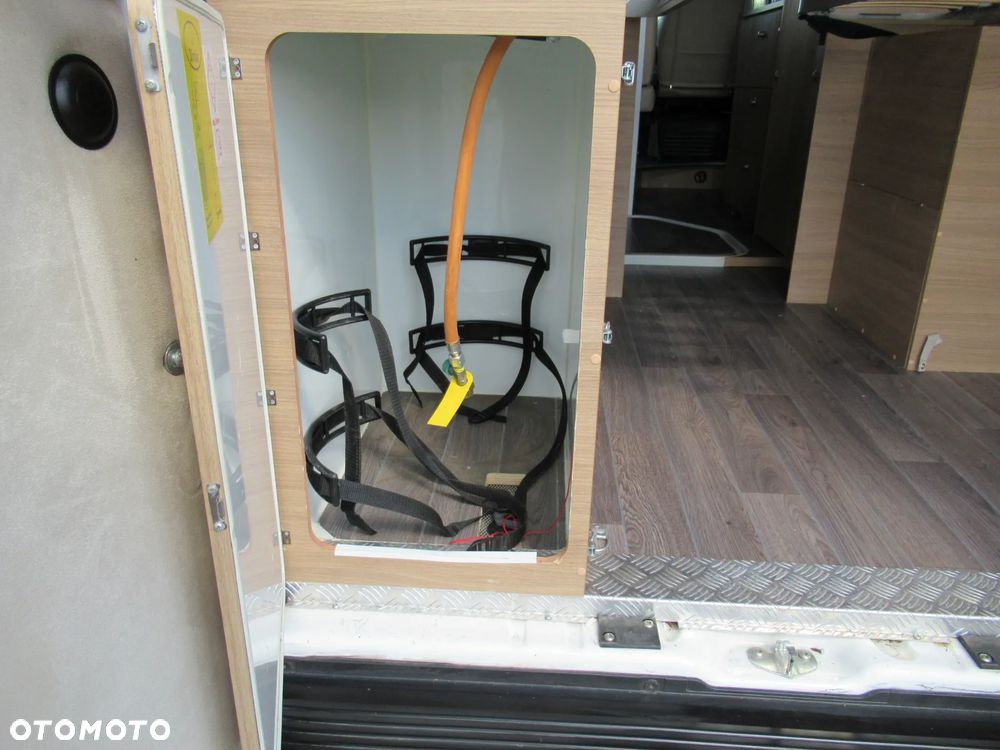 Adria Twin 640 SLX - 35